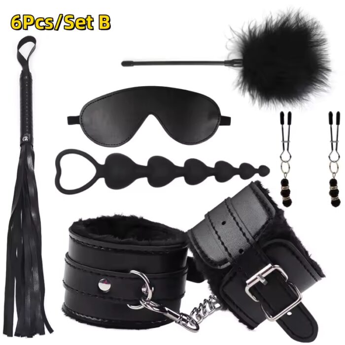Erotic Bondage Kit for Women – Leather Gear, Handcuffs, Whip, Blindfold, Nipple Clamps & Anal Plug – Bild 2